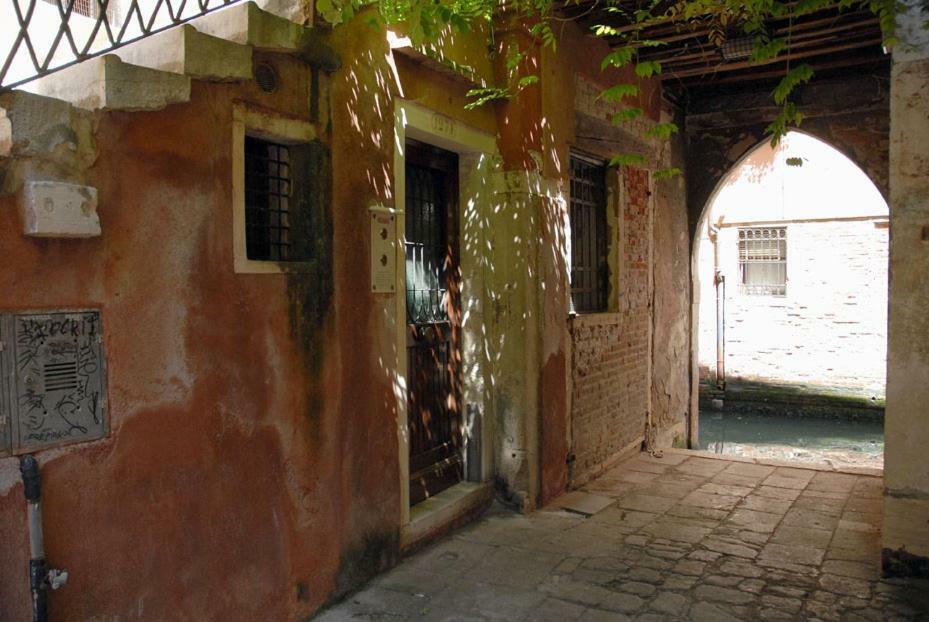 Dorsoduro - Corte Della Comare Veneza Exterior foto